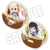 「TVアニメ『リコリス・リコイル』おかしのいえ～Sweets Style～ in 新宿マルイメン」ゆらりアクリル＜Dorayaki Style 錦木 千束＞＜Dorayaki Style 井ノ上 たきな＞（C）Spider Lily／アニプレックス･ABCアニメーション･BS11