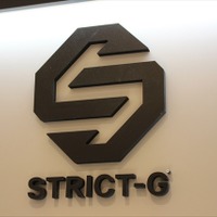 「ガンダム」伊勢丹に立つ　「STRICT-G」の商品が新宿で買える