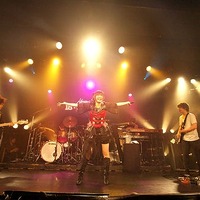 鈴木このみ 1年ぶりのワンマンライブを開催　「武道館、行きたいです！」の宣言も