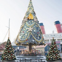 今年はシーにもツリーが復活！スペシャルイベント「ディズニー・クリスマス」詳細発表 As to Disney artwork, logos and properties： (C) Disney