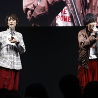 『ヤマトよ永遠に REBEL3199』 新規キャスト&キャラクター発表イベント　左からMC・吉田尚記、畠中祐（C）西崎義展/宇宙戦艦ヤマト3199製作委員会