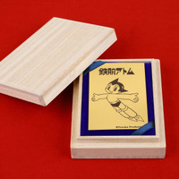 約4万円で「鉄腕アトム」「ブラック・ジャック」手塚キャラが純金カードに！純度99.9％！各50枚限定で登場 画像