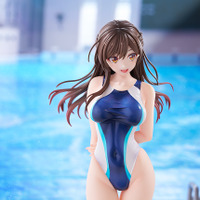美脚＆艶髪がブールサイドで眩しい…！「彼女、お借りします」水原千鶴の競泳水着フィギュアが再版♪ 水色＆桃色も追加ラインナップ 画像