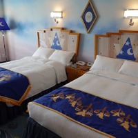 ディズニーホテルに新客室誕生！「ミッキーマウスルーム（魔法使いの弟子）」へ潜入♪ 没入感高くて夢でもミッキーに会えそう!? 【レポート】 画像