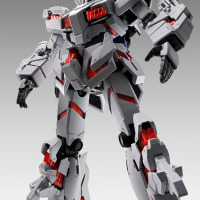ユニコーンガンダム限定フィギュア登場！ユニコーンモードからデストロイモードへと自由に変形が可能！ 画像