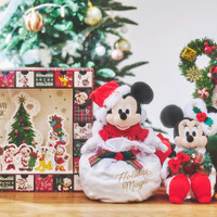 「ディズニー」ミッキーたちがクリスマスの魔法をお届け♪ ツリーやアドベントカレンダー、セータも！新コレクション登場 画像