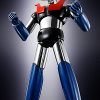マジンガーZのボディが輝く！メッキ仕上げされた限定版フィギュアが発売!!　ロケットパンチや腹部ミサイルの射出も搭載 画像
