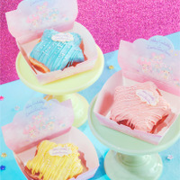 「セサミストリート」アビー×「サンリオ」リトルツインスターズが初コラボ！キュートなグッズやカフェメニューも展開♪ 画像