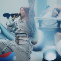 YOASOBI、RADWIMPSトリビュートアルバム収録曲「会心の一撃」のライブ映像公開 画像