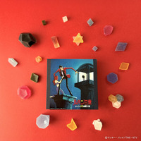 「ルパン」マモーも欲しがる!? 「VS複製人間」“賢者の石”が琥珀糖に♪ まるで宝石のようなお菓子が発売