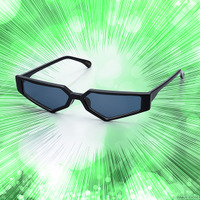 「ジョジョ スターダストクルセイダース」花京院典明のかっこいいサングラス登場！眼鏡の産地・鯖江の老舗メーカーが再現