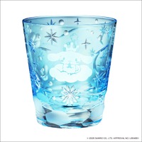 キラキラ光るシナモンが眩しい…！「サンリオ」シナモロールがデザインされた限定500個の江戸切子グラス登場 画像