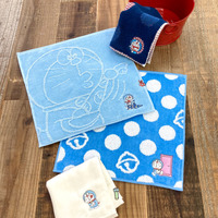 「ドラえもん」どこでもドアやスモールライトをキュートに刺繍♪ 春っぽハンカチ＆トートバッグが登場☆ 画像