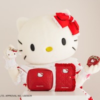 ハローキティの“大人かわいい”に注目！ いちごモチーフのブランドムック登場【Maison de FLEUR】 画像