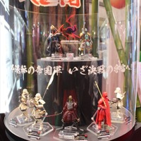 「ゴジラ」「セーラームーン」「スターウォーズ」バンダイブースは大人が楽しめるフィギュアで満載@東京おもちゃショー2016