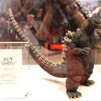 「ゴジラ」「セーラームーン」「スターウォーズ」バンダイブースは大人が楽しめるフィギュアで満載@東京おもちゃショー2016