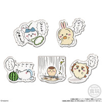 ちいかわ＆ハチワレの“なんとか…なれーッ!!”や“再現性すごいよッ!!”がデザイン！3種類のレアも入ったキャラマグネット登場