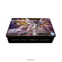 νガンダム、サザビー、マイフリのガンプラパッケージを使ったクッキー缶が登場！ 部屋に飾るのはもちろん、小物入れにもぴったり 画像