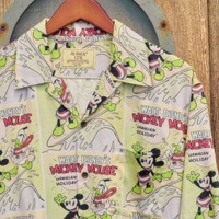 「ディズニー」ミッキーのクラシックなハワイアンシャツ登場♪ プーさんのTシャツコレクションも
