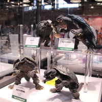 「シン・ゴジラ」など特撮関連フィギュアが多数出展―ワンフェス2016[夏]海洋堂ブースレポ