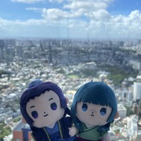 「薬屋のひとりごと」猫猫＆壬氏と東京シティビュー☆開催1か月の反響は？昼・夕暮れ・夜で異なる「舞」の世界、新グッズも登場 画像