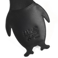 「Suicaのペンギン」旅にぴったり♪ マルチWAYバッグ登場！ペンギンを“チラ見せ”できるパスケース付き
