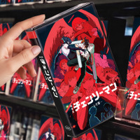 「チェンソーマン レゼ篇」がVHSに!? 2種類の特別ケースを新宿に展示 花江夏樹の「応援視聴指南動画」も配信スタート 画像
