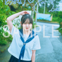 声優・遠藤璃菜の初写真集「MOMENT」特典画像を一挙公開！ 制服やメガネ、白ワンピ姿も 画像