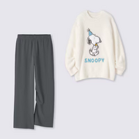 「GU×PEANUTS」スヌーピーたちと冬のおうち時間を満喫♪ あったかルームウェアコレクションが新登場