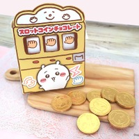 「ちいかわ」ボンドロやコインチョコ、シャンメリーも！ 可愛すぎるクリスマス商品が続々登場♪
