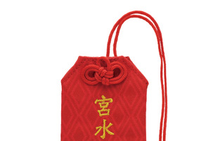 「君の名は。」宮水神社のおまもりマスコットが登場 スマホ用の巾着袋も 画像