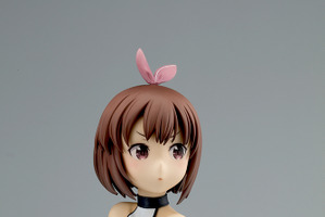 「GGO」レンが初の水着姿！相棒・ピーちゃんとフィギュア化 画像