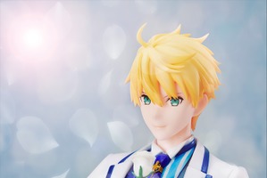 「FGO」アーサーが霊衣解放“ホワイトローズ”姿でフィギュア化 エクスカリバーの造形にも注目 画像