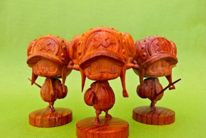 「ワンピース」チョッパーが高級銘木で木彫になった　7月中旬より発売開始 画像