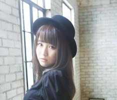 河野マリナ1stアルバム「First Touch」　 これまでの主題歌をすべて収録する自信の1枚 画像