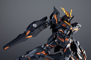 「ガンダムUC」黒きユニコーンガンダム“バンシィ”、アクションフィギュア化！ こだわり抜いたシルエットに注目 画像