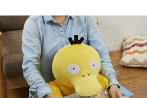 「ポケモン」“コダック”のPCクッションが登場！ あの頭を抱えるポーズも再現 画像
