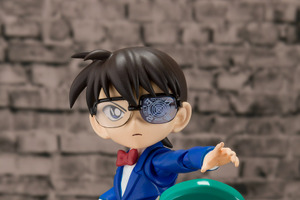 「名探偵コナン」“真実はいつもひとつ！”江戸川コナンのフィギュア登場 追跡シーン再現！ 画像