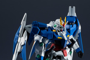 「ガンダム00」ダブルオーライザー、“GUNDAM UNIVERSE”でフィギュア化！ 分離・合成ギミックも搭載 画像