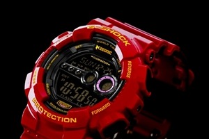 数量限定生産「シャア専用 G-SHOCK」抽選販売を開始 そうそう当たるものではない 画像