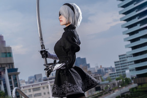 【コスプレ】圧倒的美脚の「2B」が、息を呑む美しさ！実在感が凄い人気レイヤー・寝る子 画像