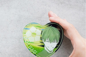 「ブルーロック」潔や凪、凛たちがキラキラ輝く♪ 自立して揺れるハート型アクリルブロック「キュるん」登場 画像