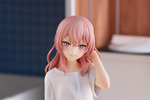 「着せ恋」マ！？ジュジュ様が大きめ白Tシャツ姿で立体化♪ 乾紗寿叶のスラリ足が眼福 画像