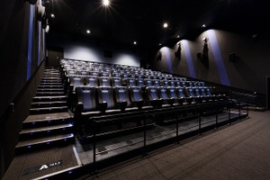 映画を体感する4Dシアター普及に加速 TOHOシネマズが今冬10館体制に 画像