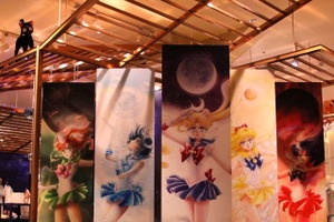 20周年のセーラームーン　新宿伊勢丹で展開　アイテムは月・猫・リボンなどがテーマ 画像