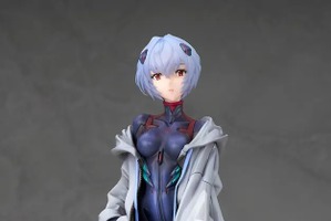 「エヴァ」“綾波レイならどうするの？” 米山舞が描く「アヤナミレイ（仮称）」フィギュア再登場 画像