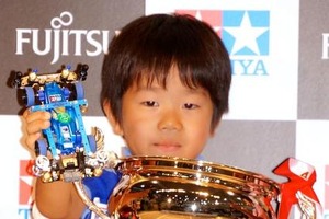 ミニ四駆日本一が決定…13年ぶり全国大会にかつてのファン集まる 画像