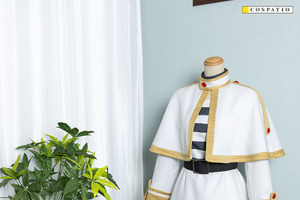 「葬送のフリーレン」特徴的なワンピース・ケープ・イヤリングを完全再現！公式監修のコスチュームセットが発売 画像