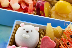 「すみっコぐらし」しろくま、ぺんぎん？、とんかつ…すみっコたちが正月料理“おせち”に♪ セットの卓上カレンダーも便利◎ 画像