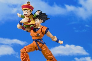 「ドラゴンボールZ」孫悟空＆悟飯、筋斗雲で光る雲を突き抜けるー！“S.H.Figuarts”からフィギュア化 画像